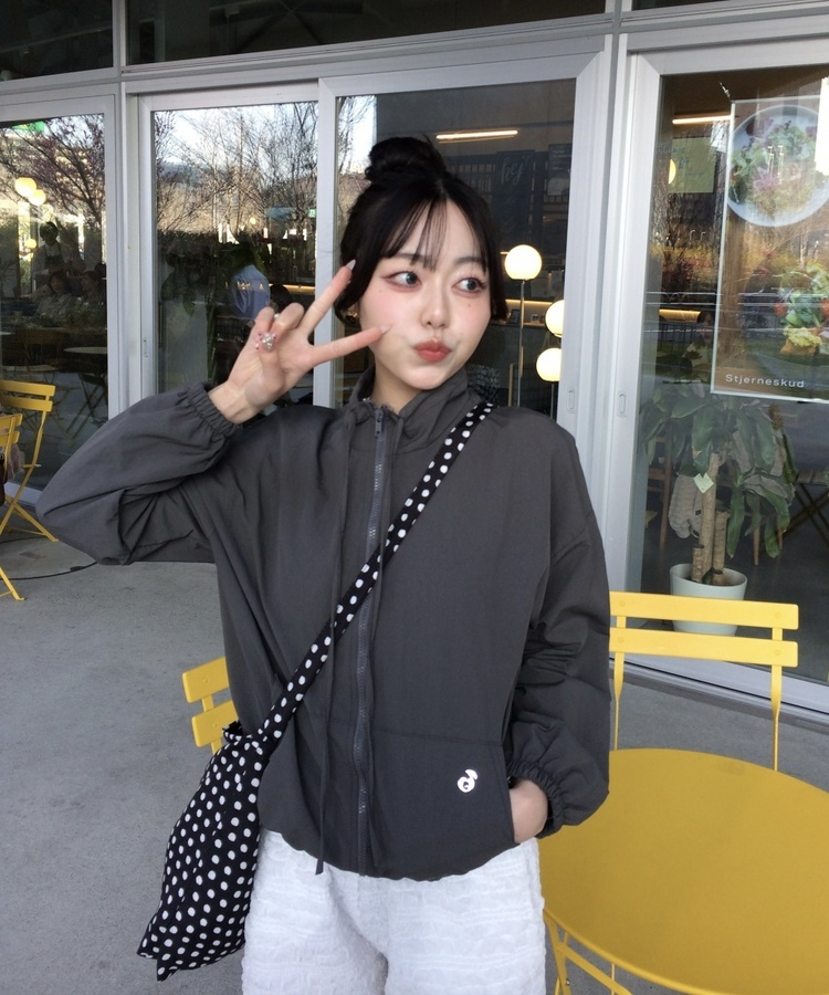 【✔기획】하이넥 리본 스트링 집업 먹색