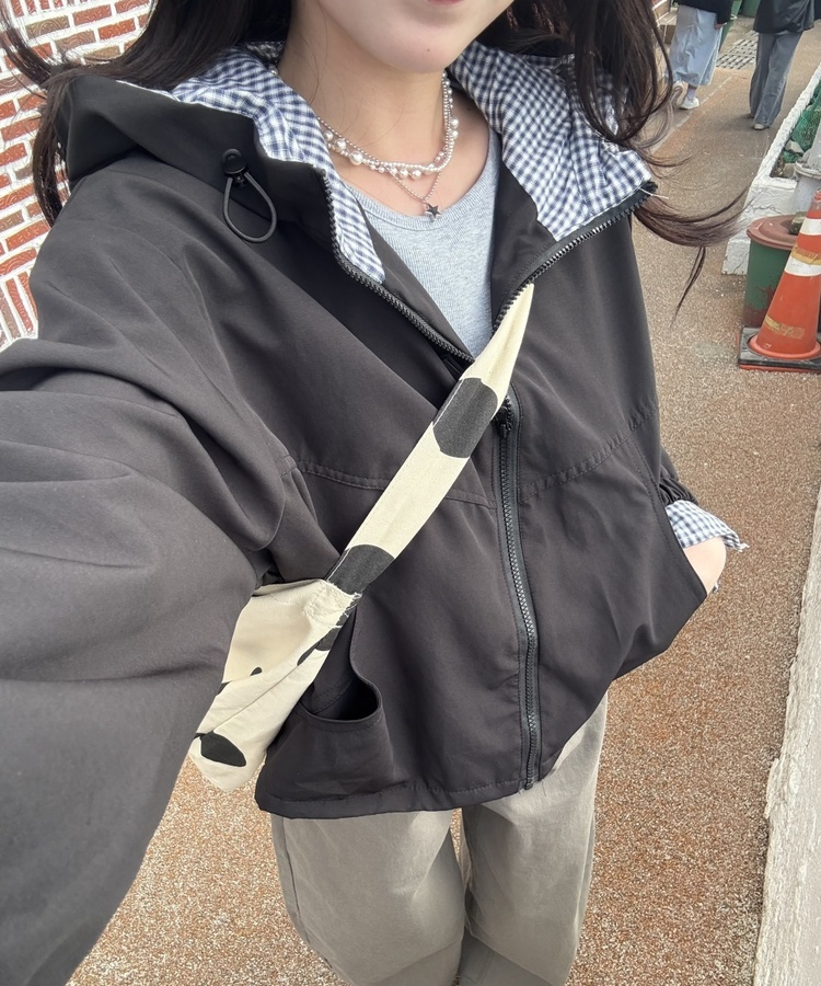 체크 포인트 후드 점퍼 블랙