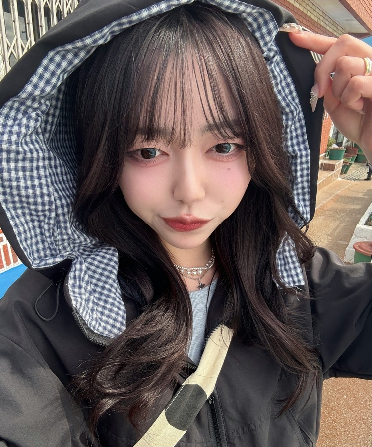 체크 포인트 후드 점퍼 블랙