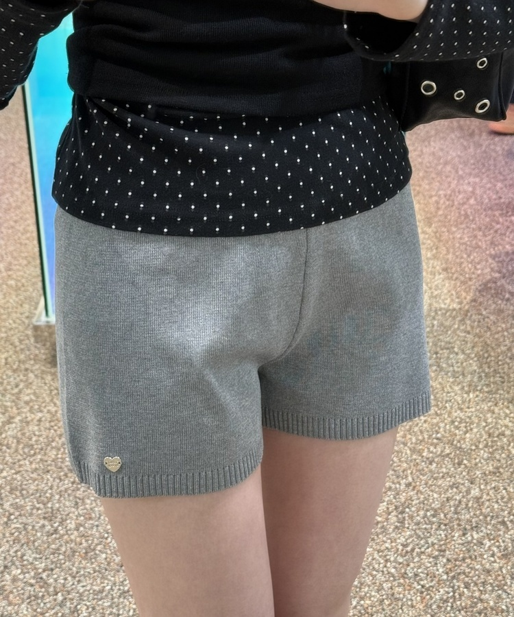 【✔기획】브로치 쇼트 니트 팬츠 그레이