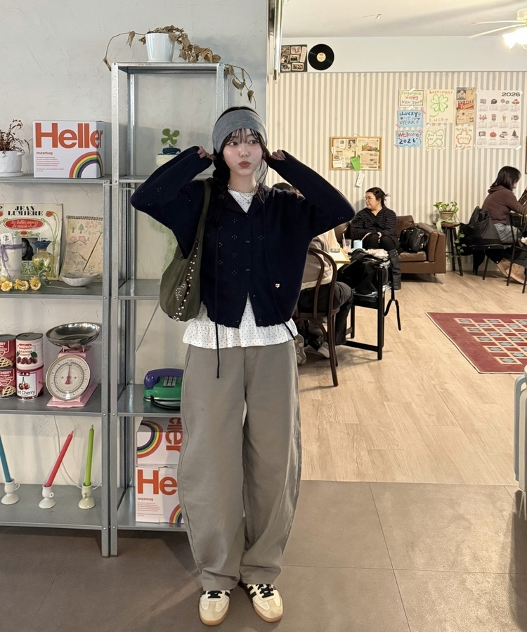 포켓 체크 포인트 와이드 팬츠 카키