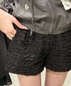 フリルショートパンツ BLACK