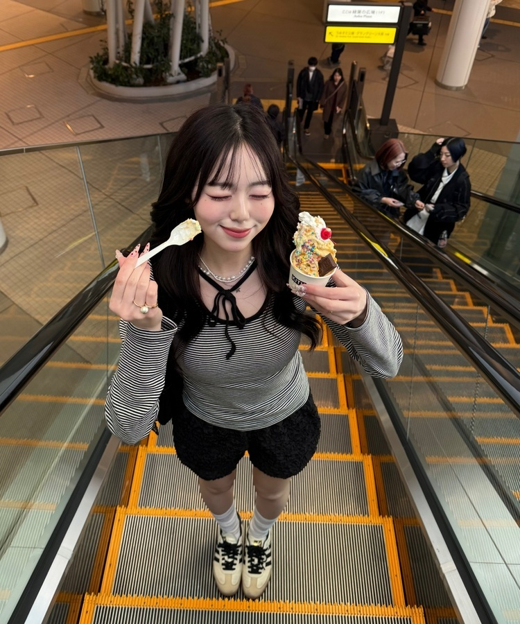 벌룬 프릴 숏팬츠 블랙