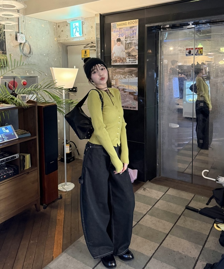 포켓 포인트 와이드 데님 팬츠 블랙