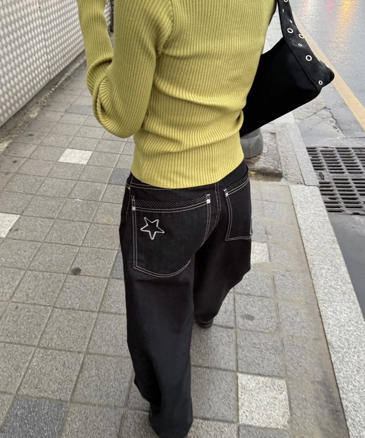 포켓 포인트 와이드 데님 팬츠 블랙
