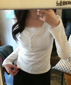 【第2弾！再販売❤️MADE】レースリボントップス WHITE