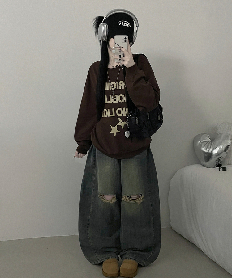 노블레터링스타프린팅오버핏긴팔맨투맨 진밤색