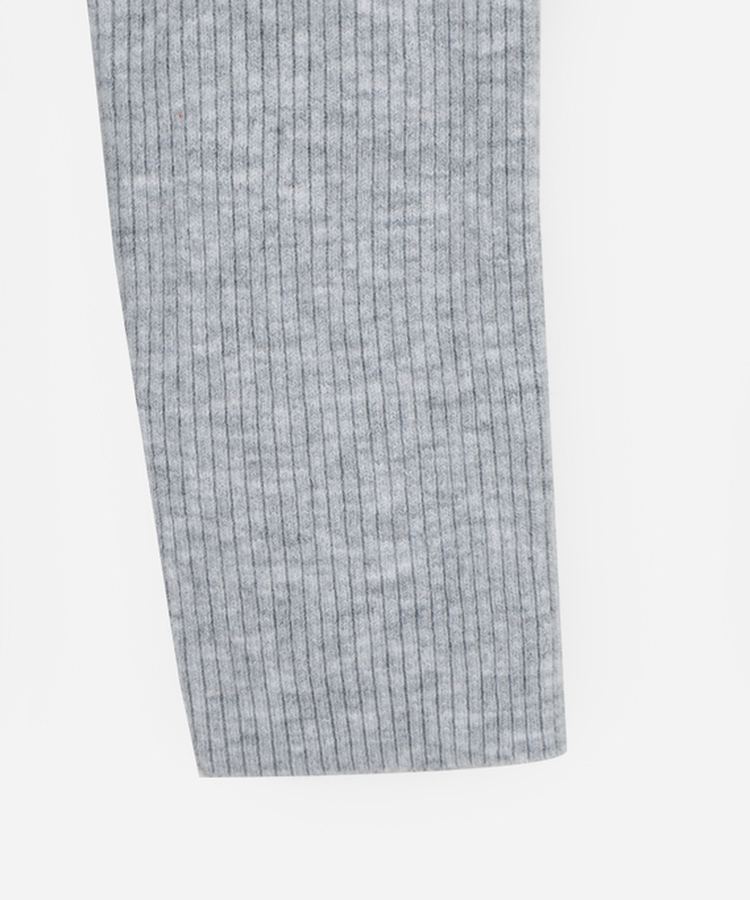 シャーリングラップドレープVニット