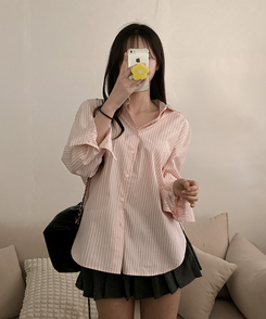 슈가 스트라이프 줄지 루즈핏 옆 트임 셔츠 핑크