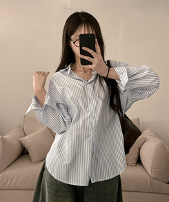 슈가 스트라이프 줄지 루즈핏 옆 트임 셔츠 화이트