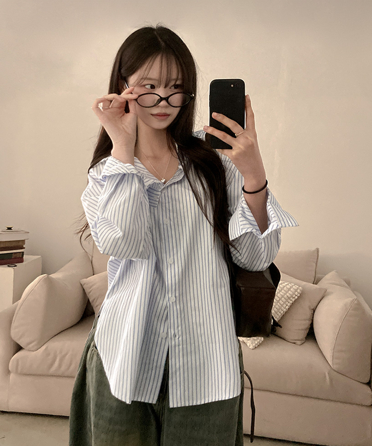 슈가 스트라이프 줄지 루즈핏 옆 트임 셔츠 화이트