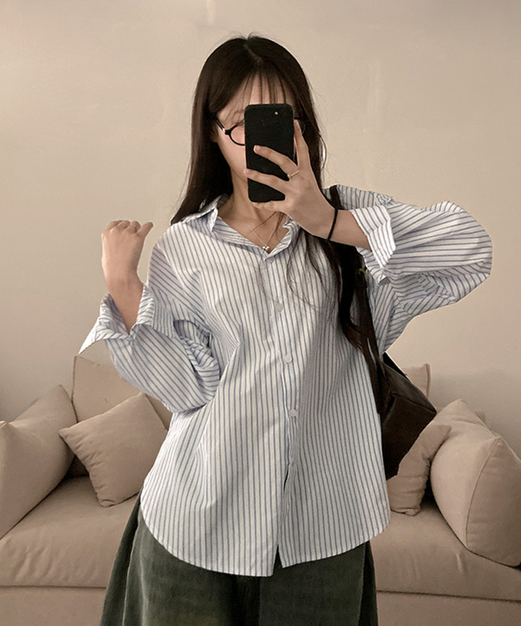 슈가 스트라이프 줄지 루즈핏 옆 트임 셔츠 화이트