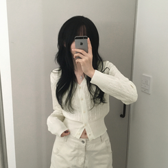 ケーブル編みVネックセミクロップドニットカーディガン(6color) CREAM