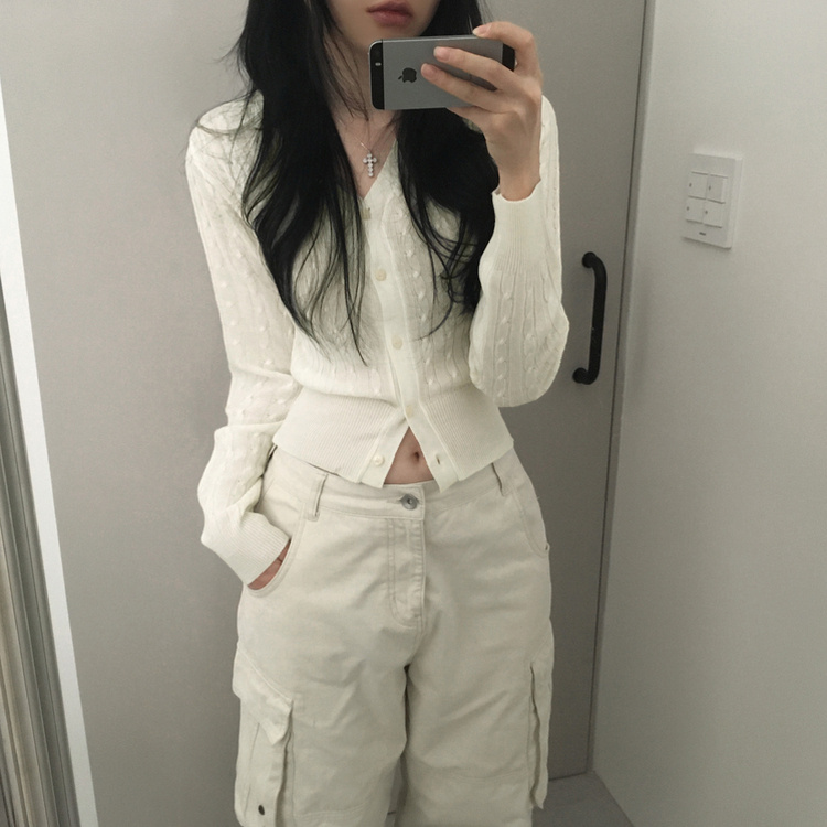 ケーブル編みVネックセミクロップドニットカーディガン(6color) CREAM