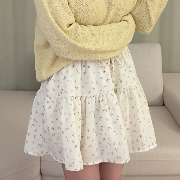 小花柄ポケット付きフレアミニスカート IVORY