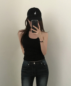 【カップ付き】ホルターネックキャミソール BLACK