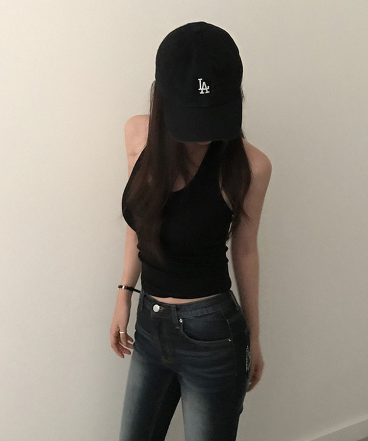 【カップ付き】ホルターネックキャミソール BLACK