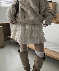 パンチングティアードスカート WHITE