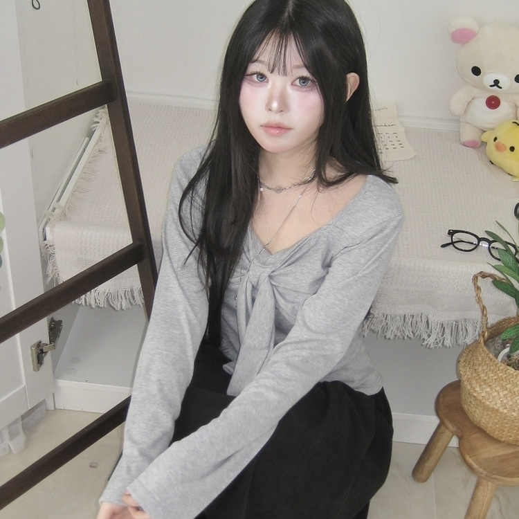 슬림핏 리본 긴팔 티셔츠 롱슬리브 스퀘어넥 그레이