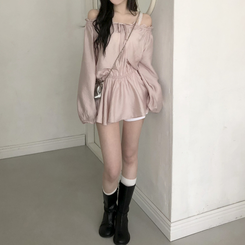 フリルオフショルダーウエストシェイプ長袖ブラウス LIGHT PINK