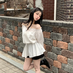 フリルオフショルダーウエストシェイプ長袖ブラウス IVORY