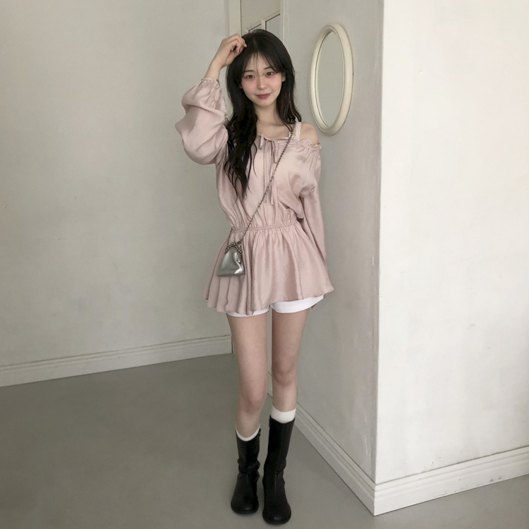 フリルオフショルダーウエストシェイプ長袖ブラウス LIGHT PINK