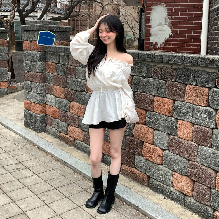 フリルオフショルダーウエストシェイプ長袖ブラウス IVORY