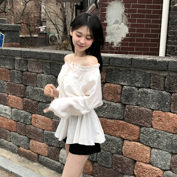 フリルオフショルダーウエストシェイプ長袖ブラウス IVORY