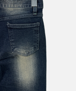 ウォッシュスリムブーツカットデニムパンツ