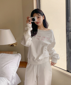 レタリングワンショルダートレーナー IVORY