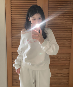 レタリングワンショルダートレーナー IVORY