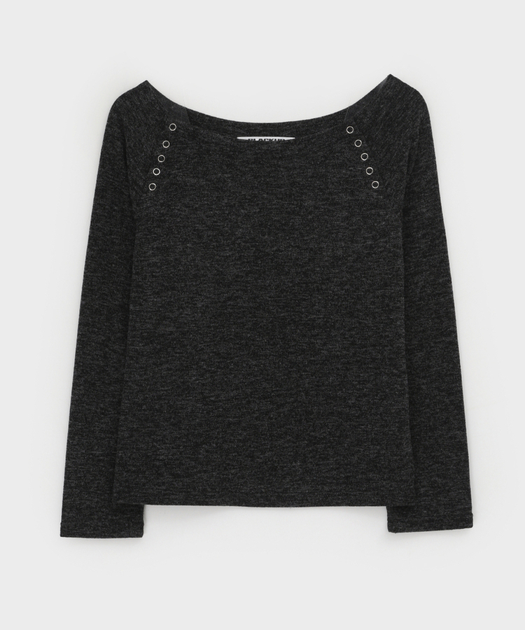 オフショルダーボタン長袖Tシャツ