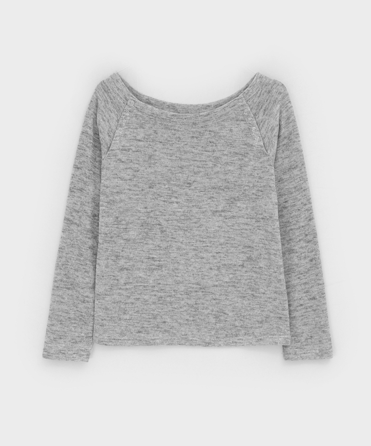 オフショルダーボタン長袖Tシャツ