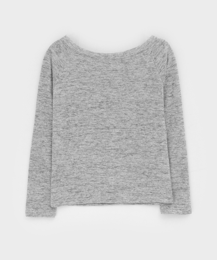 オフショルダーボタン長袖Tシャツ