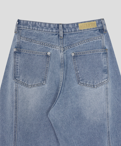 カッティングスリットデニムパンツ