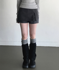 ストライプミニスカートパンツ CHARCOAL