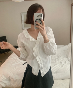 フリルVネックブラウス IVORY