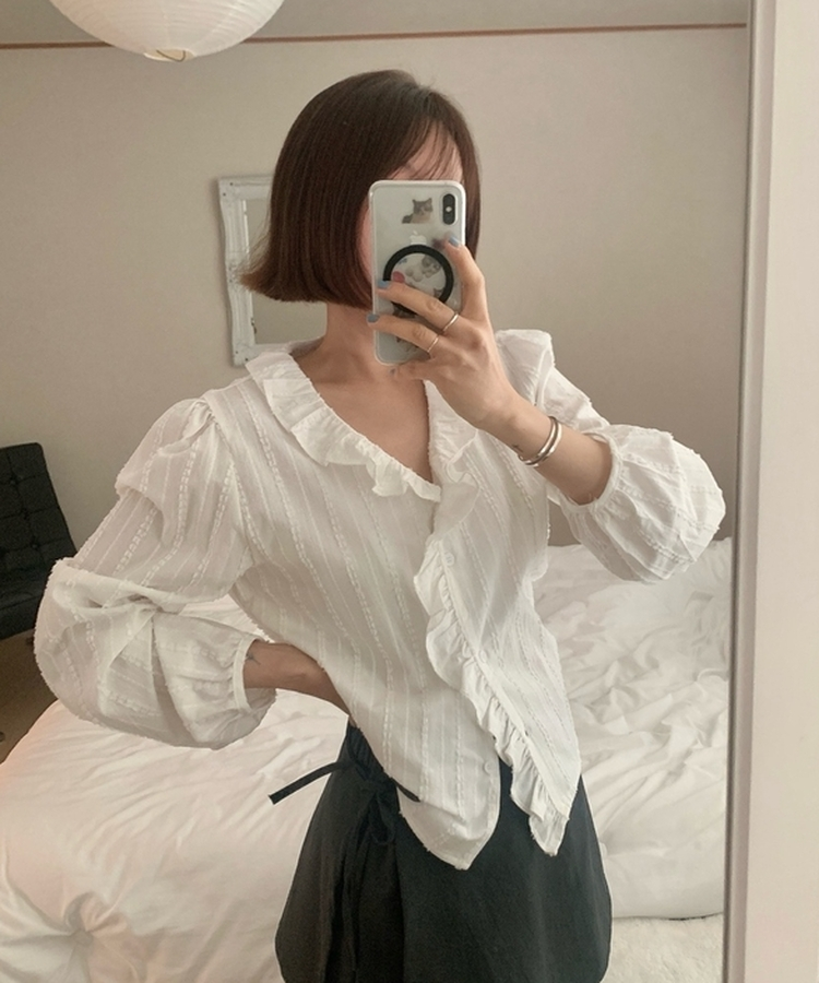 フリルVネックブラウス IVORY
