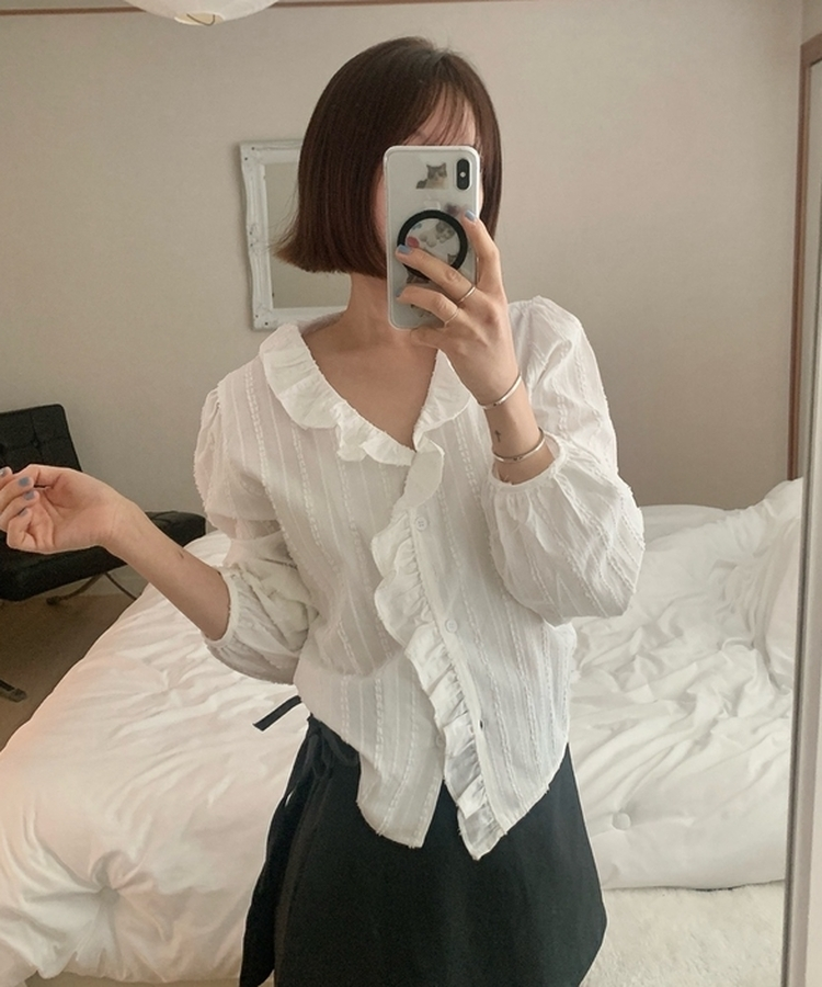 フリルVネックブラウス IVORY