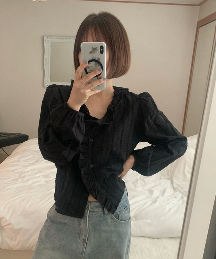 フリルVネックブラウス BLACK