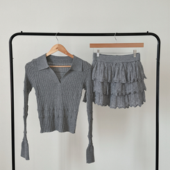 【SET着用可能】Vネック長袖トップス＋レースミニスカート