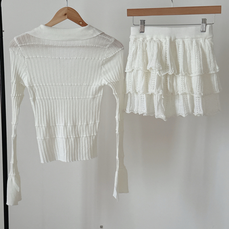 【SET着用可能】Vネック長袖トップス＋レースミニスカート