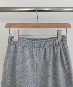 ベルトループ付きスウェットパンツ