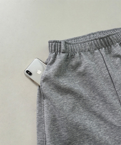 ベルトループ付きスウェットパンツ