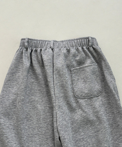 ベルトループ付きスウェットパンツ