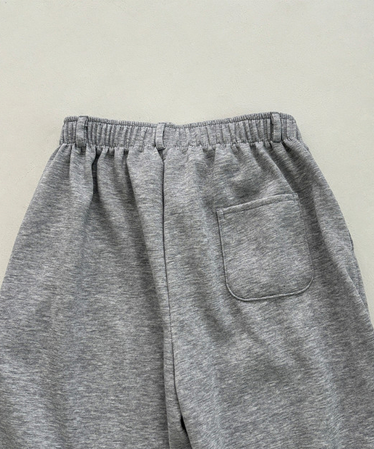 ベルトループ付きスウェットパンツ