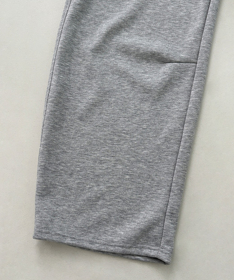 ベルトループ付きスウェットパンツ