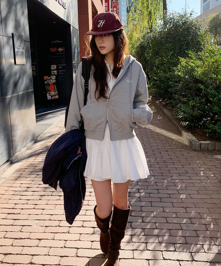 レタリング刺繍フードジップアップ GREY