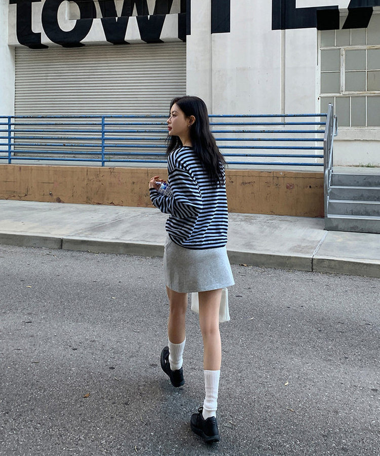 ラウンドストライプトップス NAVY