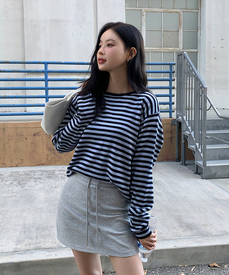 ラウンドストライプトップス NAVY